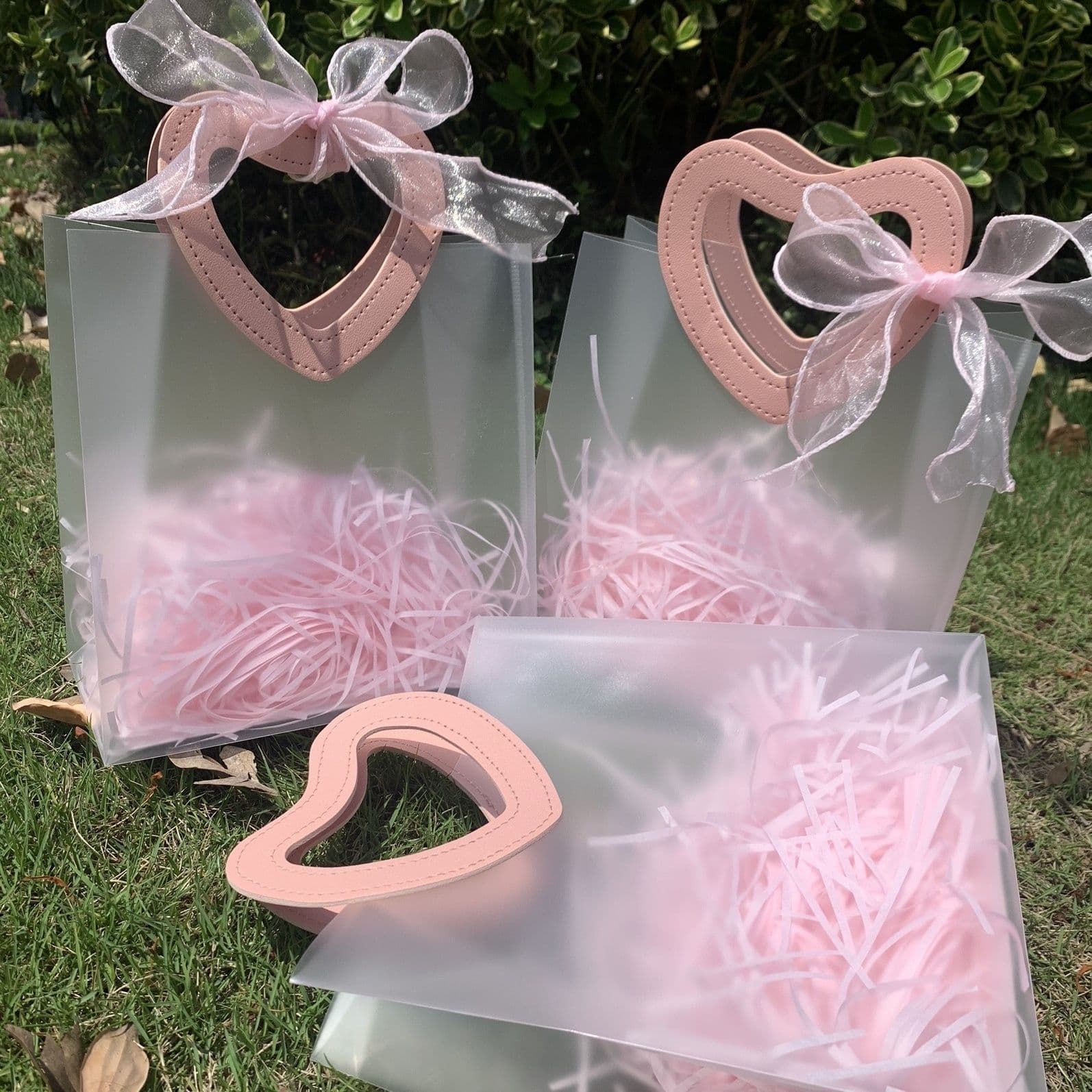 In Stock PP Frosted Gift Bags Custom Wedding Festival Candy Bags Birthday Transparent Tote Bags Wholesale
