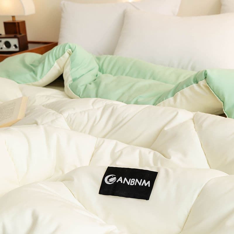 Quilt Winter Comforter Double Fiber Duvet Insert Extra Thick Warmth 2024 New Style All-Season Quilt Universal Duvet Insert Factory Wholesale