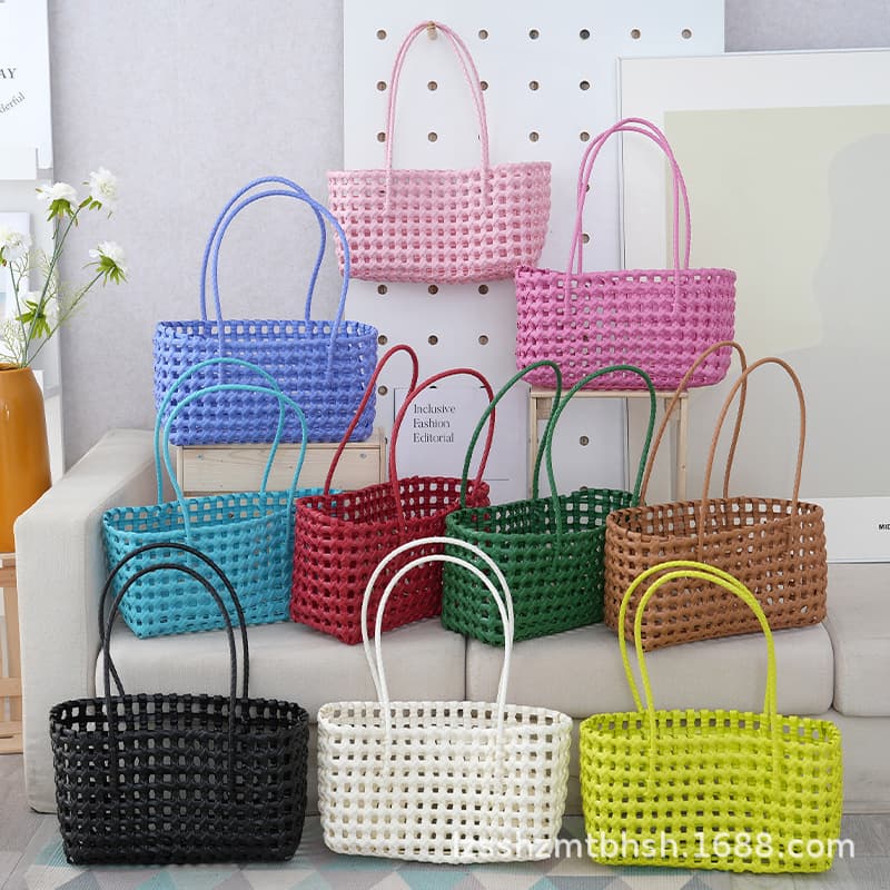 New hand-woven small fresh square hollow large-capacity hand-woven holiday beach bag women's bag woven bag