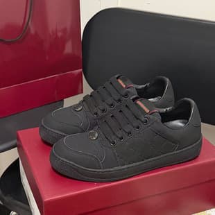 Large size men's casual worn-look lace-up sneakers, women's board shoes, G-brand white sneakers, new fashion style, exported to Europe and America