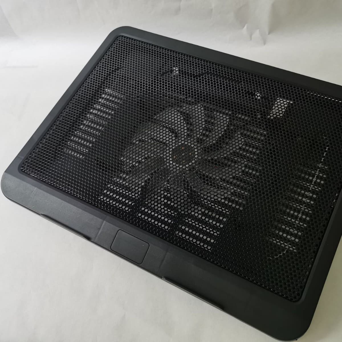 Wholesale N19 Radiator PP Material Laptop Accessories V19 Stand Base