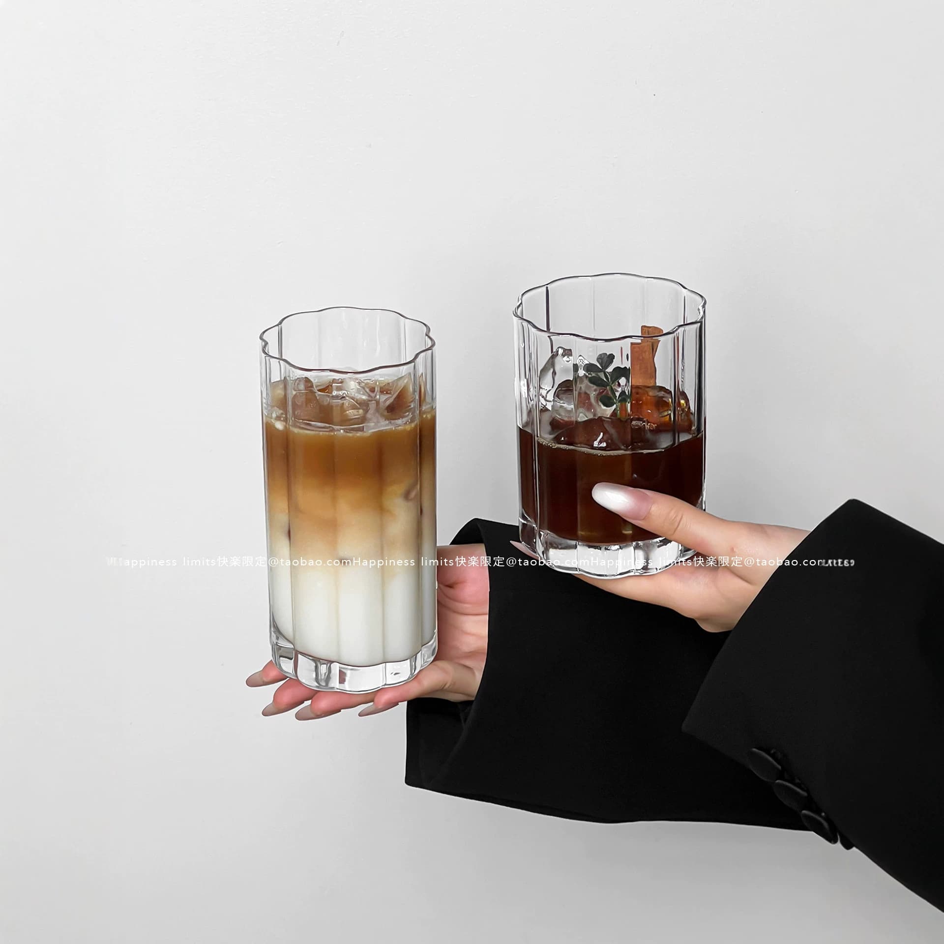 Internet celebrity cafe restaurant retro striped iced American latte coffee cup simple and exquisite cocktail cup glass