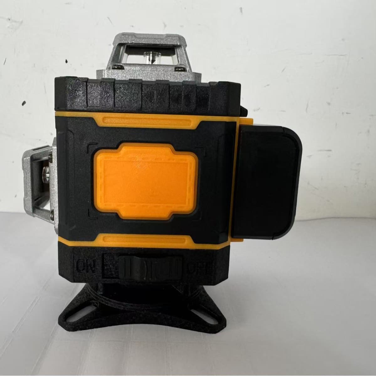 High Precision 12-line Laser Leveling Instrument Green Light Infrared Water-drop Line Device 16-line Laser Level Manufacturer