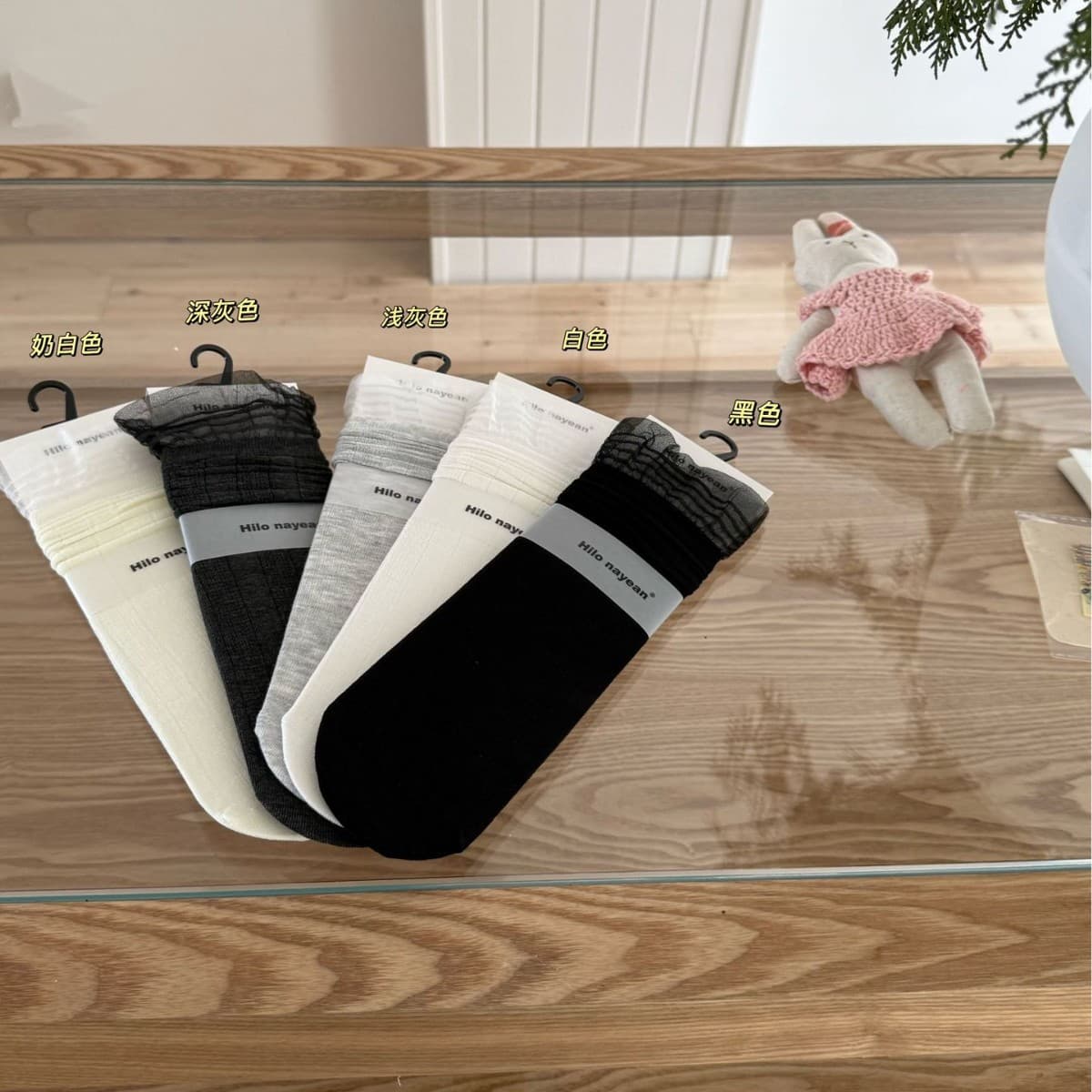 Nanye 27 Spring/Summer Ribbed Striped Solid Color Textured Mesh Mid-Calf Socks for Women