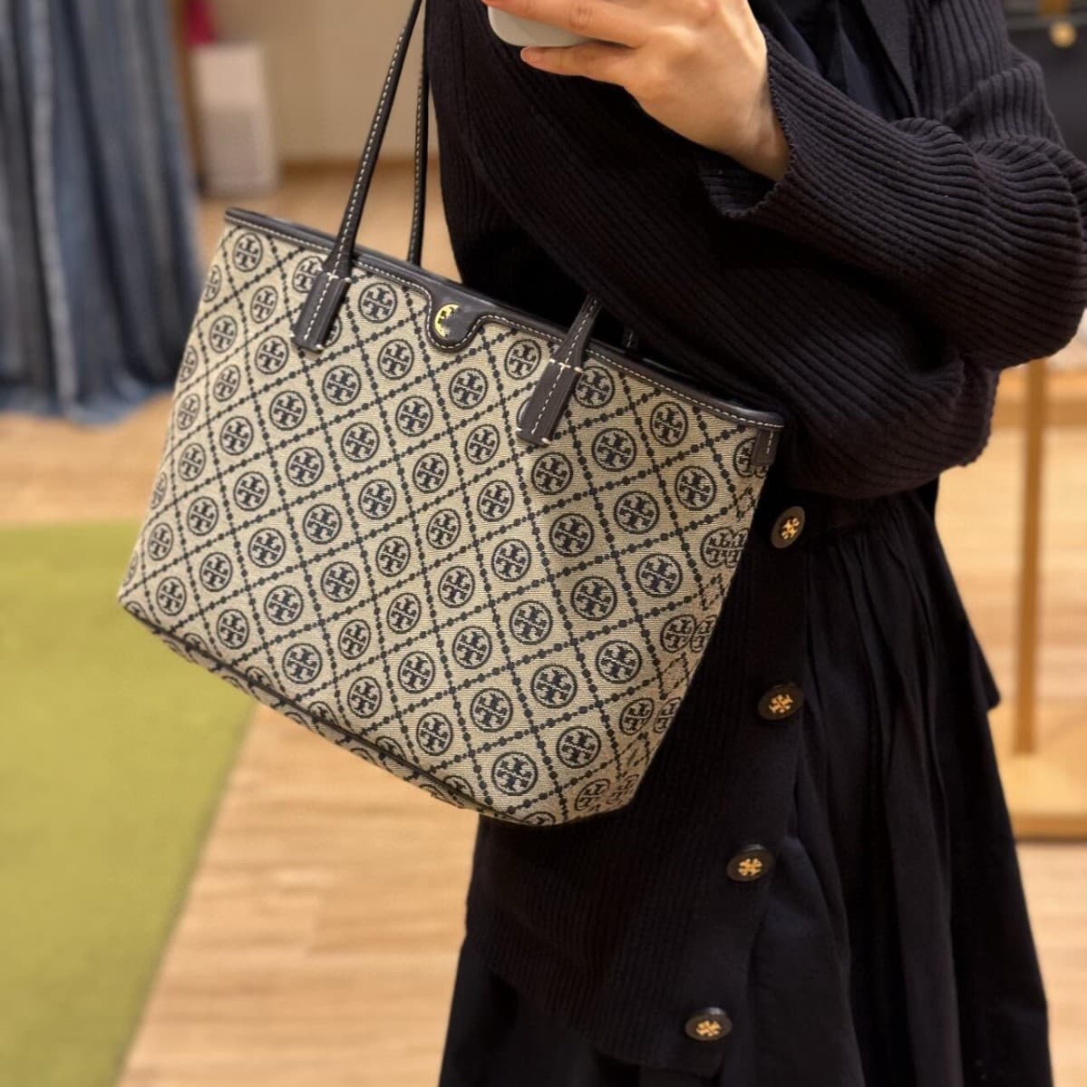 European and American TB New Monogram Canvas Tote Bag with Pouch Shopping Bag Commuter Women's Large Capacity Shoulder Bag