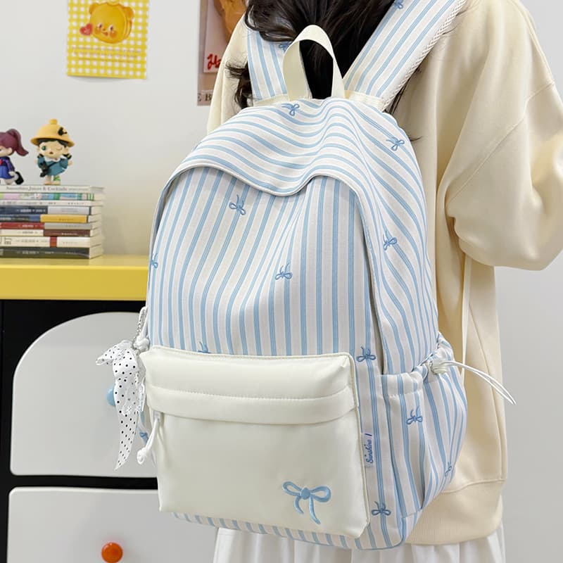 Striped Bow Backpack for Girls, Korean College Style, Large Capacity Lightweight Schoolbag for Junior and High School Students