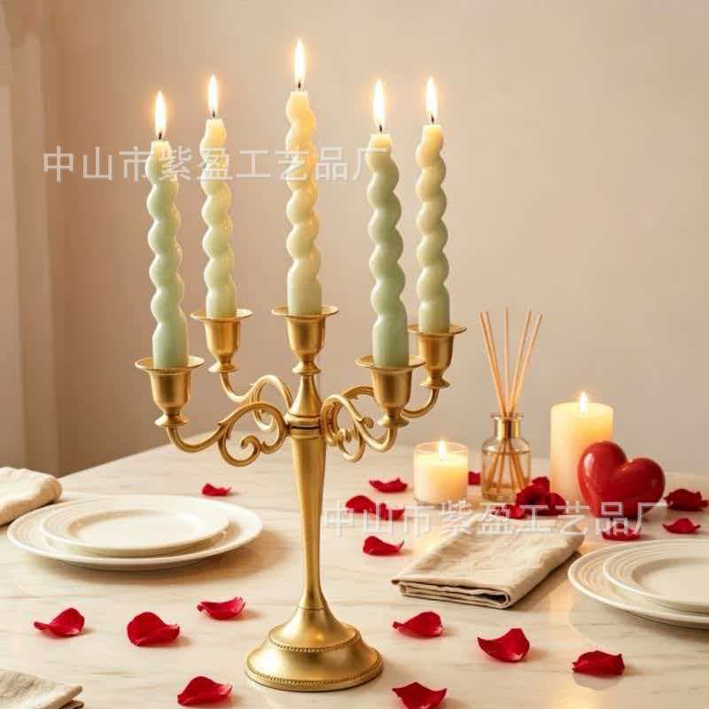 Factory Direct Metal High-end European-style Candle Holder Wedding Decoration Home Hotel Candlelight Dinner Classic Style Ornament