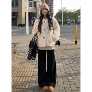 Chanel Style Lamb Wool Fleece Quilted Short Jacket Women Autumn Winter 2026 New Trend High-End Top Chanel Style