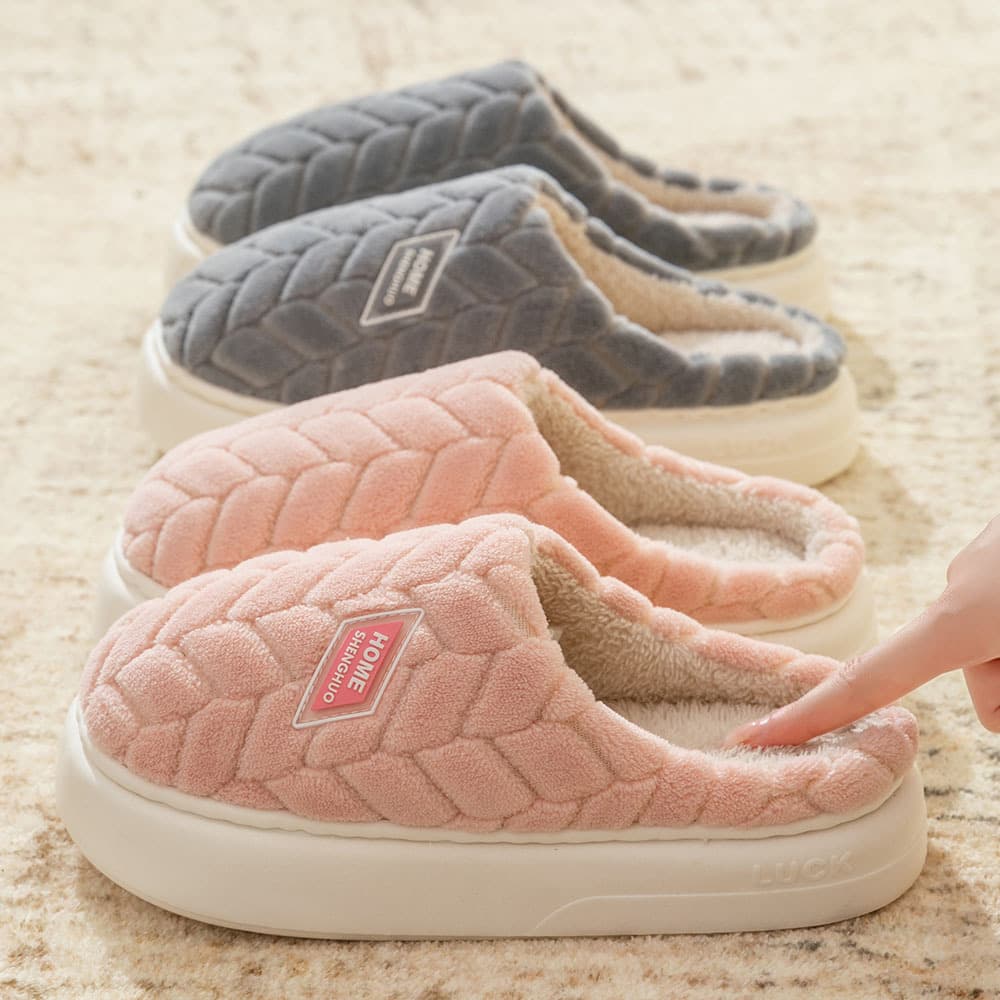 Winter New Women's Thick Cotton Slippers, Comfortable, Non-Slip Outdoor, Thick Sole, Fleece-Lined, Breathable Cotton Slippers for Men