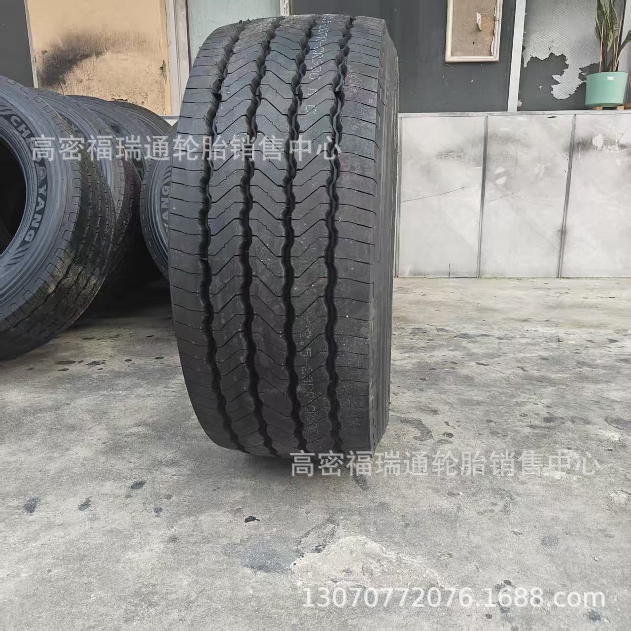 New Chaoyang Wide Trailer Radial Tire 355/50R22.5 Wear-Resistant Tubeless Load Tire CR906