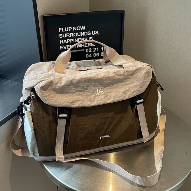 Large-capacity short-distance business trip travel bag, lightweight and fashionable hand luggage bag, lightweight storage sports yoga fitness bag