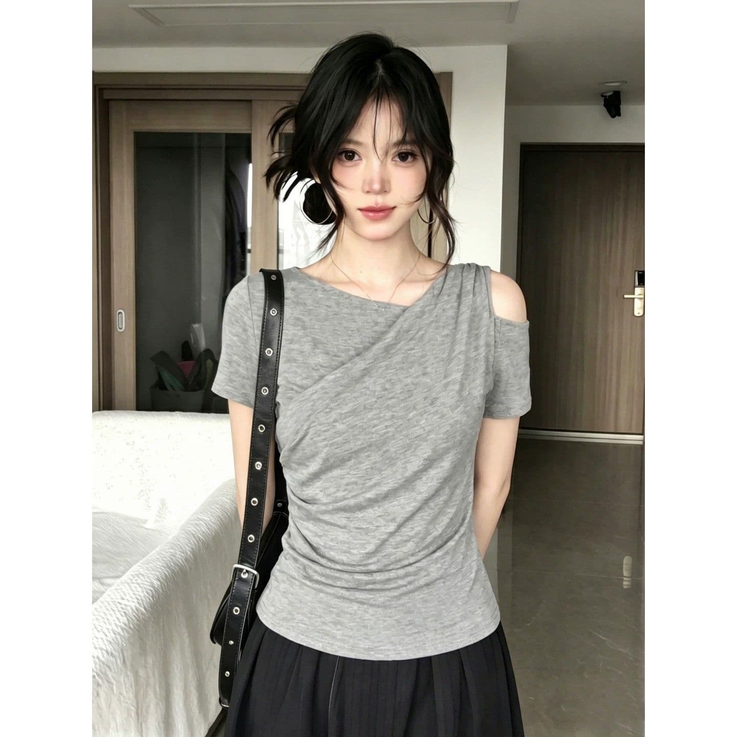 Foreign trade wholesale irregular sloping shoulder short-sleeved T-shirt for women summer slim waist short off-shoulder top women's bottoming shirt
