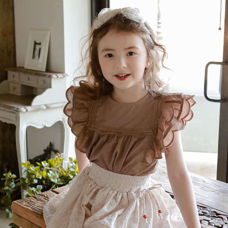 Girls' shirts summer wear 2026 new style Strawberry Shan Korean children's clothing children's girls style lotus leaf sleeve princess tops