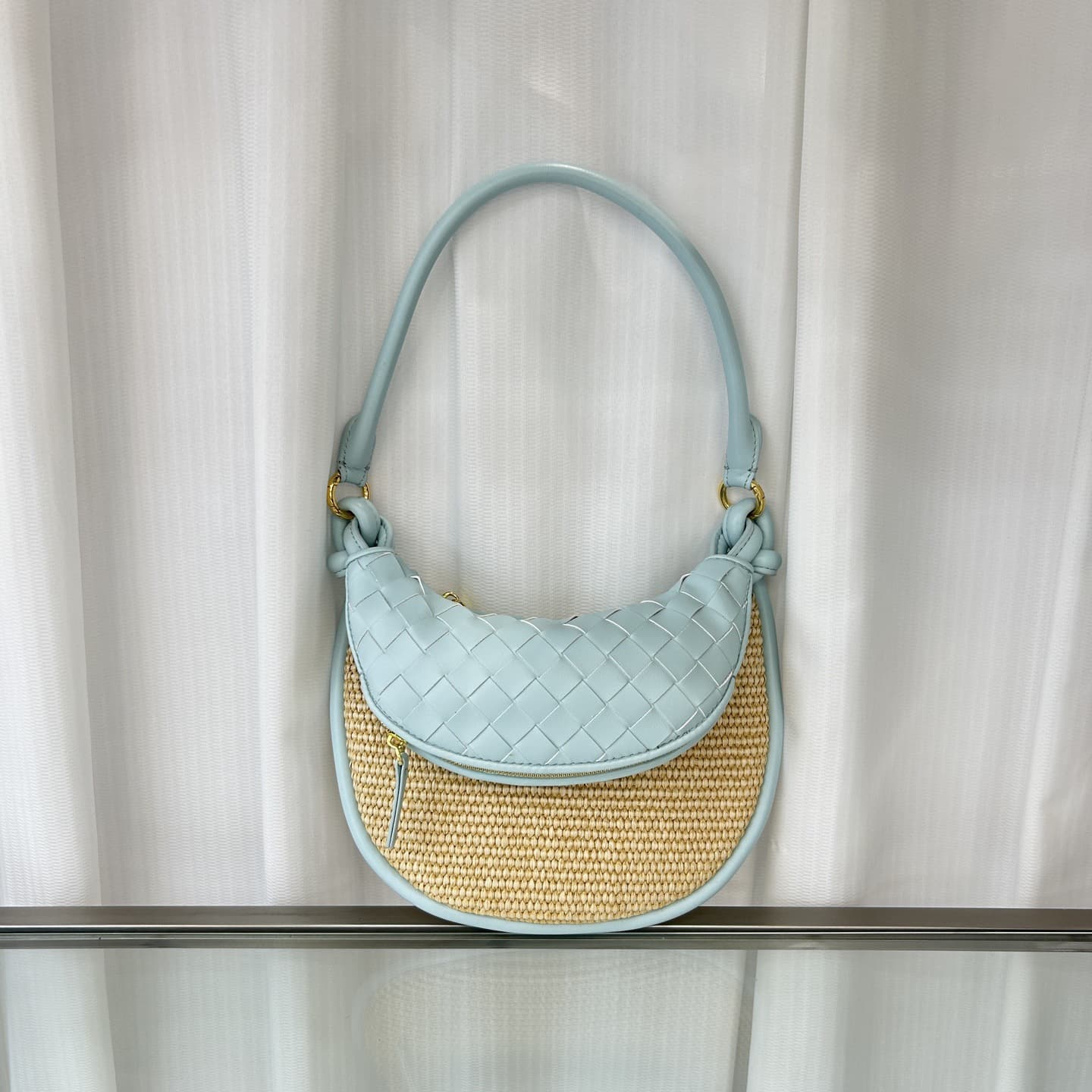 Cross-border hot-selling women's bag B's woven leather shoulder bag 2026 new crescent bag casual simple armpit bag