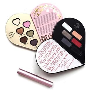 Magnetic Heart Eyeshadow Palette Mocha Peach Pink Fine Shimmer Pearl Eyeshadow Glitter Cosmetic Magnetic Eyeshadow Palette Packaging