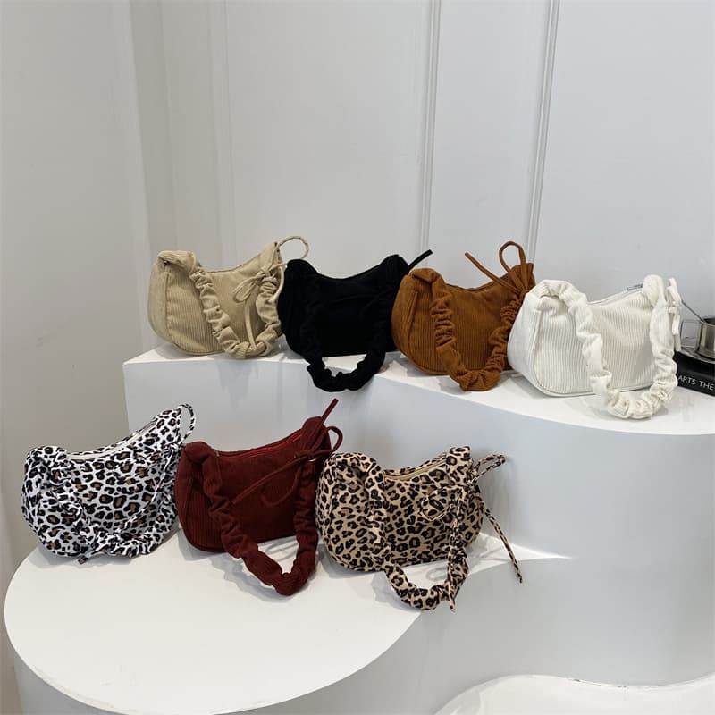 New Autumn/Winter Handbag Small Square Bag Plush Shoulder Leopard Print Corduroy Casual Versatile Handbag Underarm Small Bag
