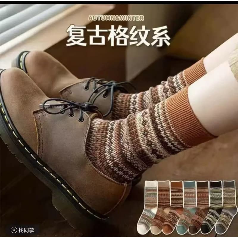 New Japanese Retro Mallard Socks, Ethnic Color Women's Autumn/Winter Stacked Socks, Mid-Calf Fashion Versatile Long Socks