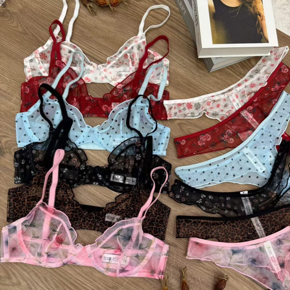 Ultra-thin Retro Floral French Lace Bra Set for Large Bust, Minimizing, Push-up Bra Lingerie