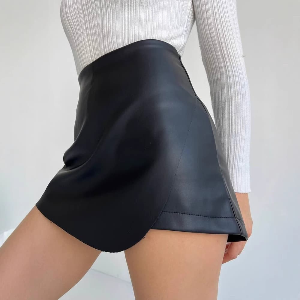 Cross-border Europe/US Women's Clothing 2024 Autumn/Winter New Amazon High-Waisted Hip-hugging Skirt Pants Pu Leather Leather Shorts