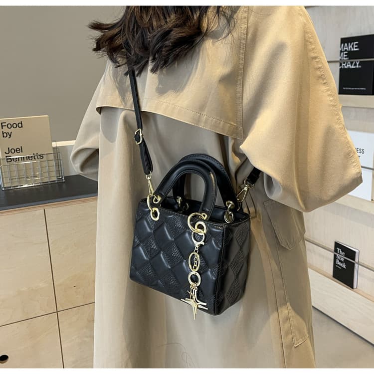 Crossbody Bag Women's Handbag 2024 New Style Simple Fashion Diamond Quilted Chanel Style Tote Bag Shoulder Bag Lady Dior Bag Wholesale