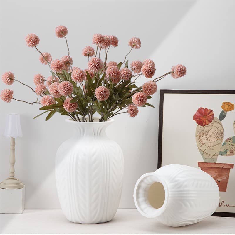 Manufacturer wholesale living room decorative vases plain imitation ceramic plastic vases refillable flower vases hydroponic small vases