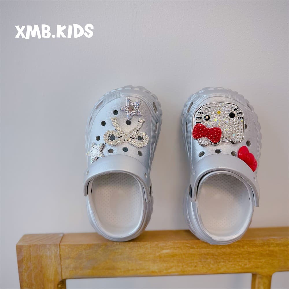2026 Summer New Style Children's Shoes Little Girl Fashion Cartoon Clogs Stylish Accessories Versatile Girl Beach Shoes