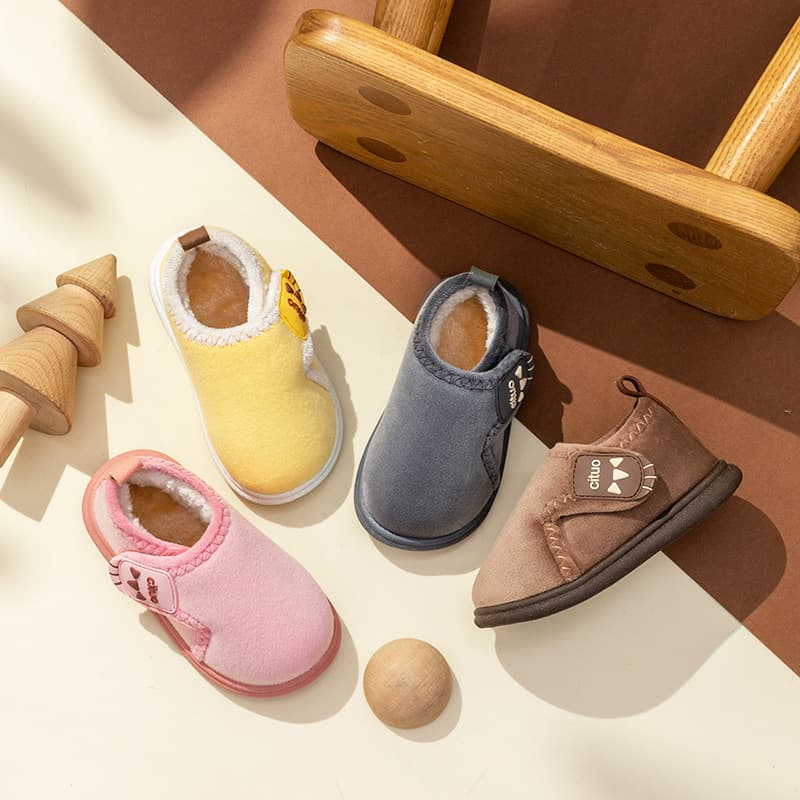 Winter Children's Slippers Unisex Warm Anti-Slip Fleece-Lined Hook-and-Loop Closure Closed-Back Toddler Baby Outdoor Cotton Shoes