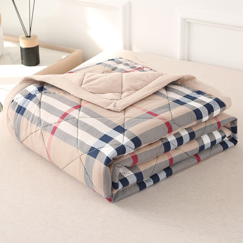 Air Conditioning Quilt Gift Set with Box, Opening Promotion Gift, Washed Cotton Summer Cool Quilt for Corporate Events