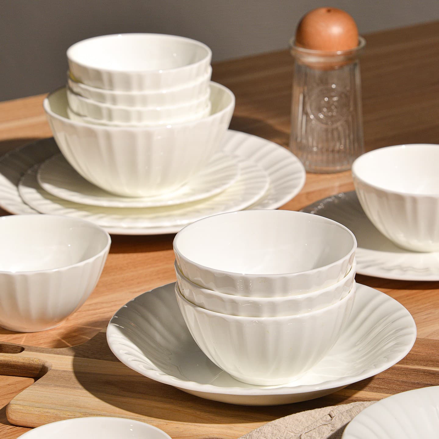 Underglaze Color Bowl and Plate Set for Home Use, Simple Embossed Bone China Pure White Bowls and Plates, Kitchenware, Tableware, Housewarming Gift