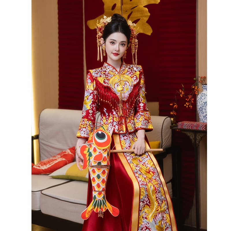 New 2025 Xiuhe Wedding Dress - Slim Fit, Toasting Dress, Wedding Gown with Heavy Embroidery