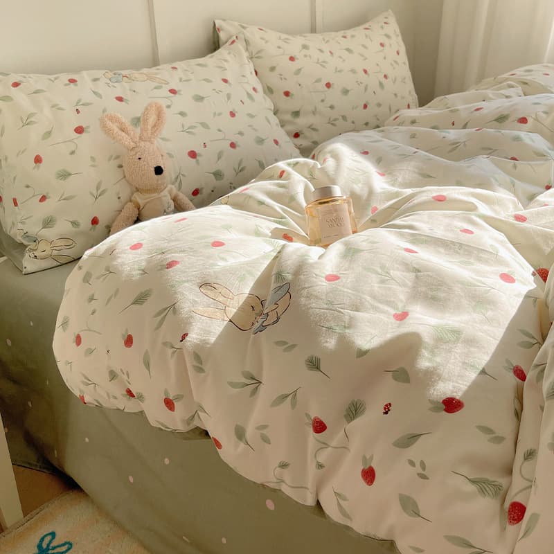 Dot Cherry Pure Cotton Bed Four-piece Set Cotton Student Dormitory Quilt Cover Sheets Sheets Three-piece Bedding Set