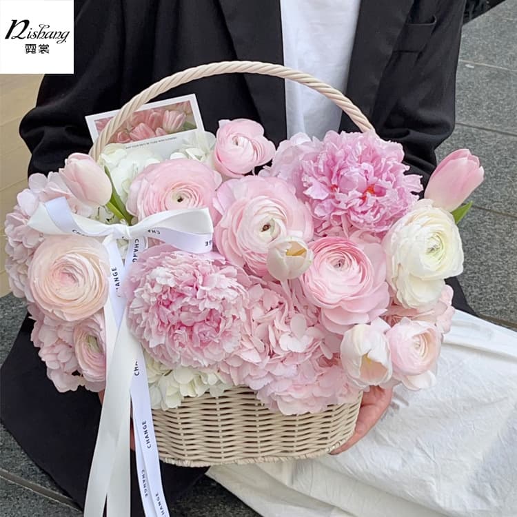 New Teacher's Day French flower basket, hand-woven basket, pastoral style carnation and peony flower arrangement hand basket