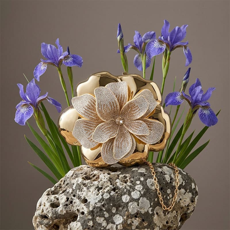 European and American metallic high-end light luxury fashion versatile creative flower-shaped sparkling rhinestone acrylic bag crossbody bag