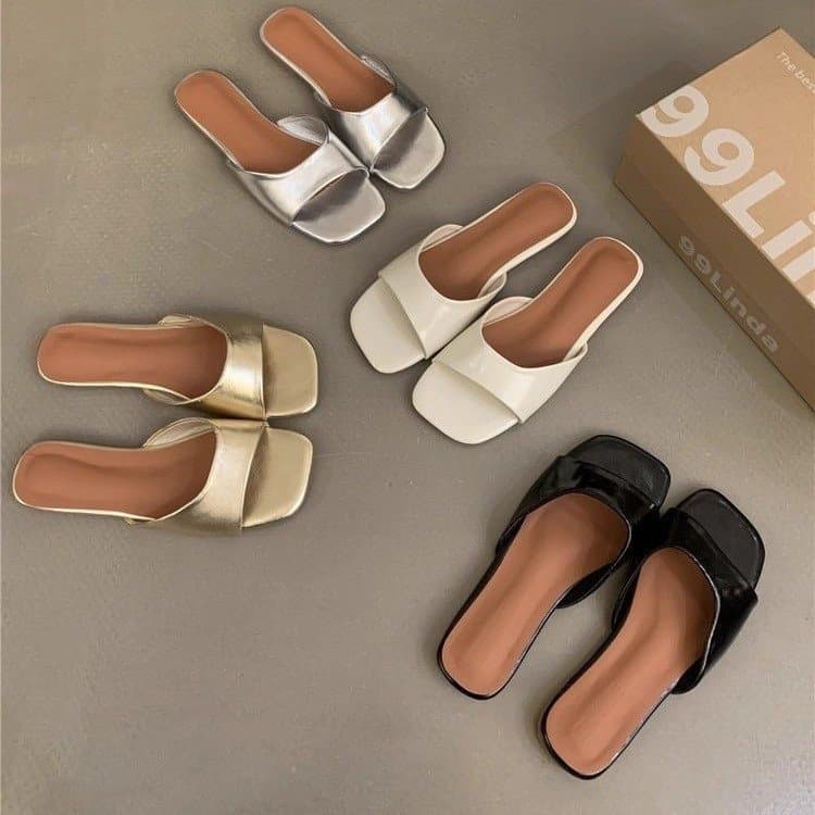 Vacation French Style Flat Beach Sandals for Women Summer Outdoor Versatile Casual Slippers New Trendy Korean Version 2025