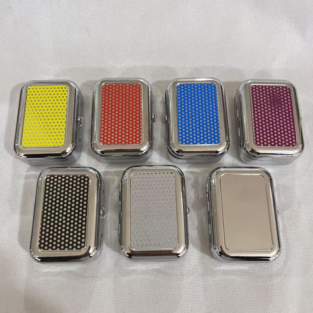 Cross-border personalized ashtray, metal outdoor ashtray, portable, creative fashionable square design.