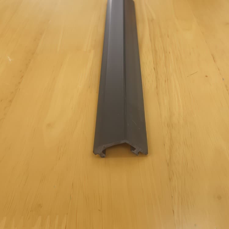 Shenzhen Wholesale Black PVC Extruded Plastic Strips - Professional Manufacturer of U-Shaped PS Plastic Channels and Extruded Profiles