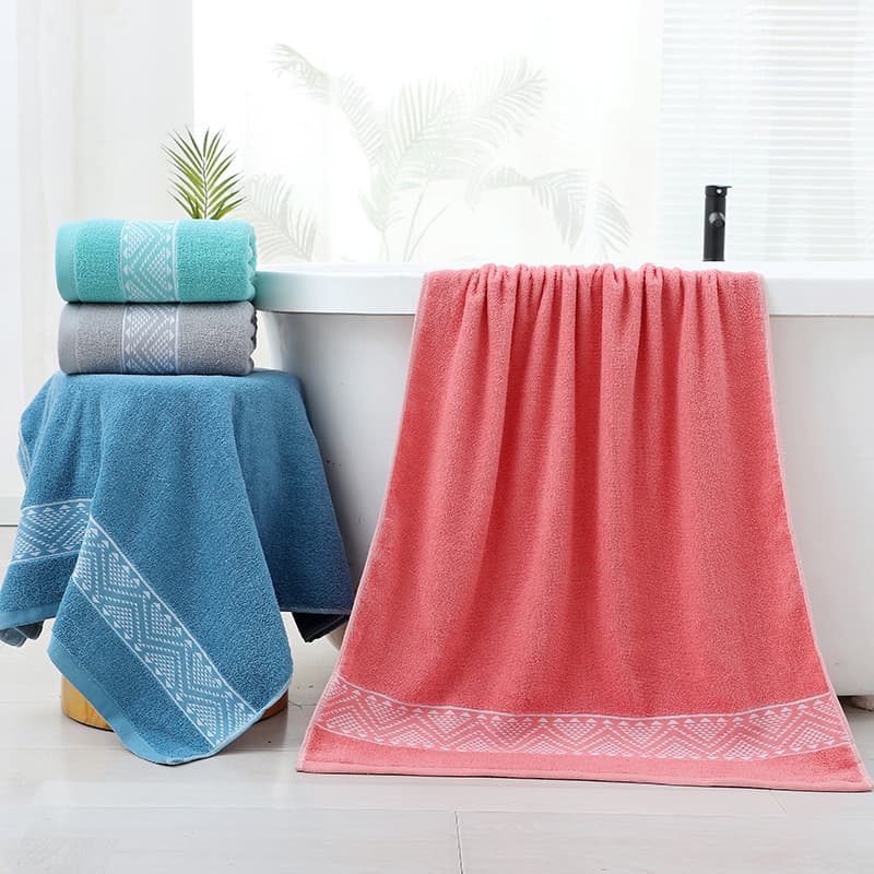 Cross-border factory direct sales of extra-large and thick cotton bath towels and hand towels, 70*140 cm, for export, gifts, and hotels.