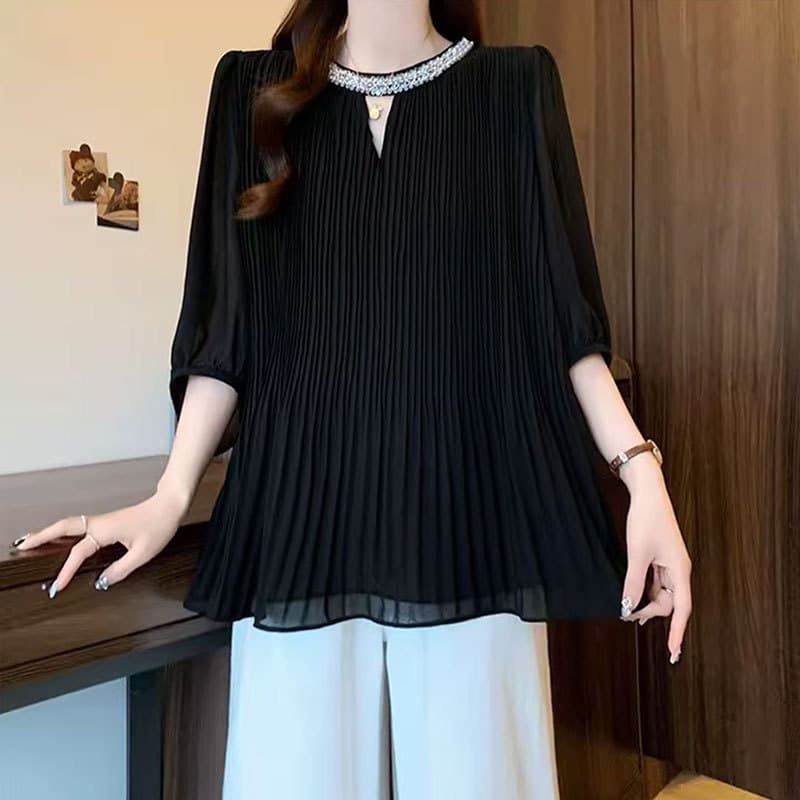 A drop-shipping new summer t-shirt for women with medium sleeves, fashionable and elegant pleated shirt, loose casual and versatile top for women