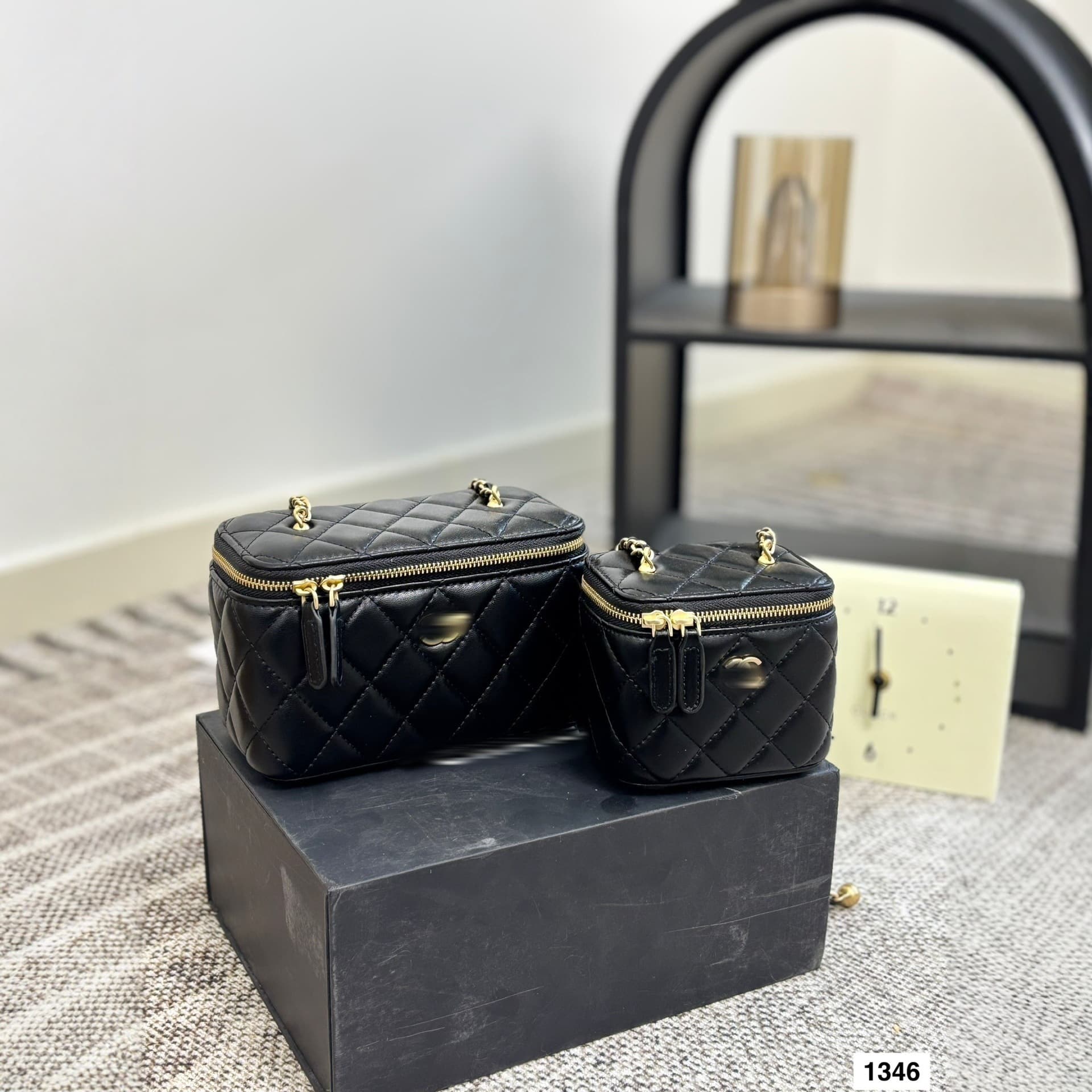 Chanel-style Box Bag Gold Ball Diamond Quilted Chain Bag Genuine Leather Mini Square Bag Women's Crossbody Fall/Winter