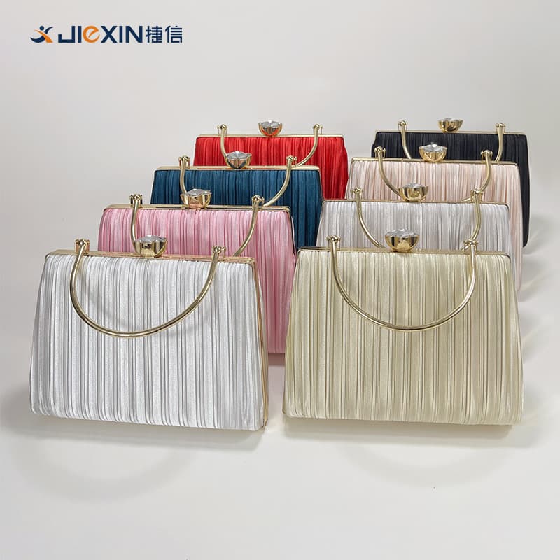 Factory New Evening Bag, Cross-Border High-End Faux Silk Satin Fashion Versatile Elegant Metal Handheld Women's Purse