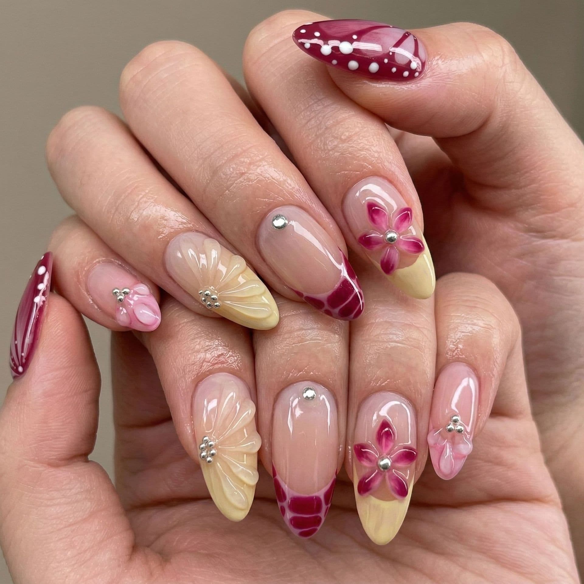 30pcs Butterfly Berry Floral Medium Almond Press-On Nails, Wine Red Polka Dot 3D Floral Decor, Sweet Cool Whitening Nails for Export