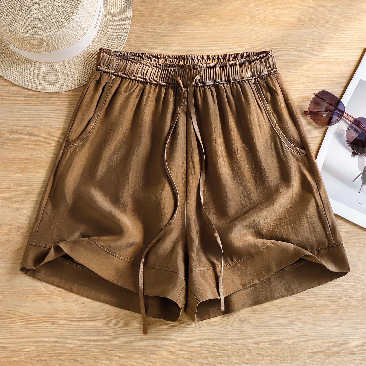 Khaki Acetate Satin Shorts for Women Summer Thin 2026 New Flowing Ice Silk Shorts Quarter Length Five-Quarter Wide Leg Shorts