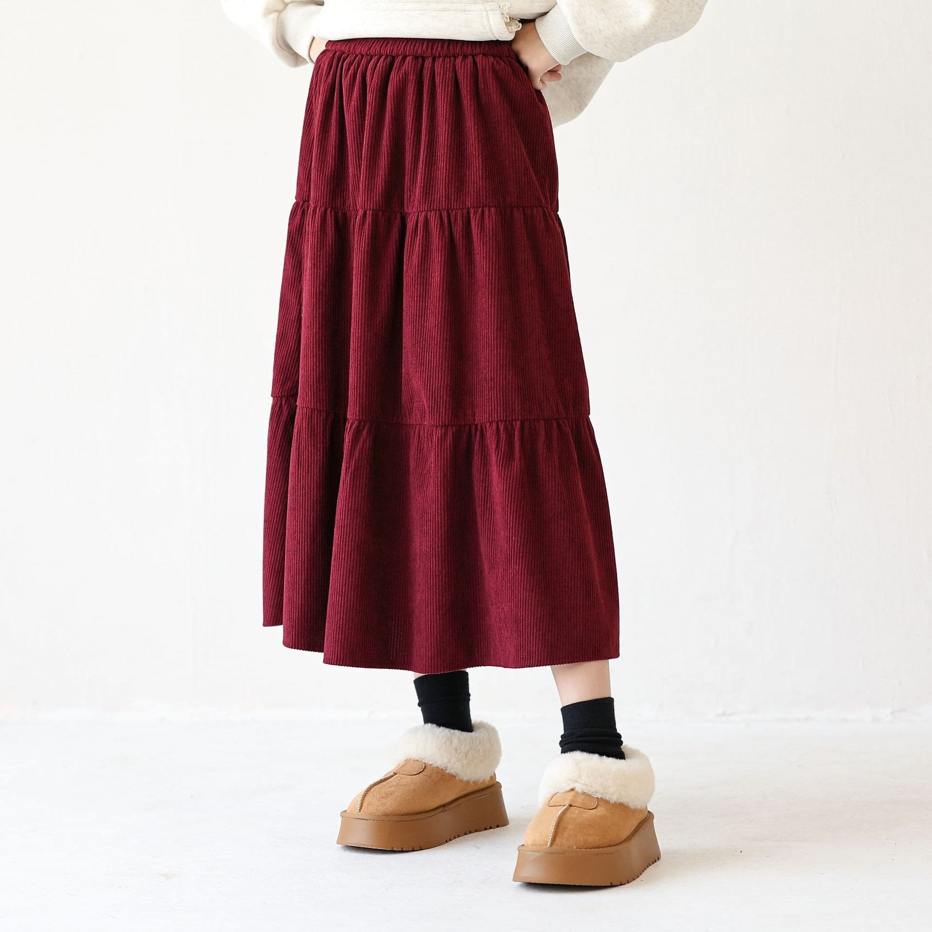 New Retro Corduroy Lined Warm Skirt for Middle School Girls 2026 Winter Kids Cake Skirt