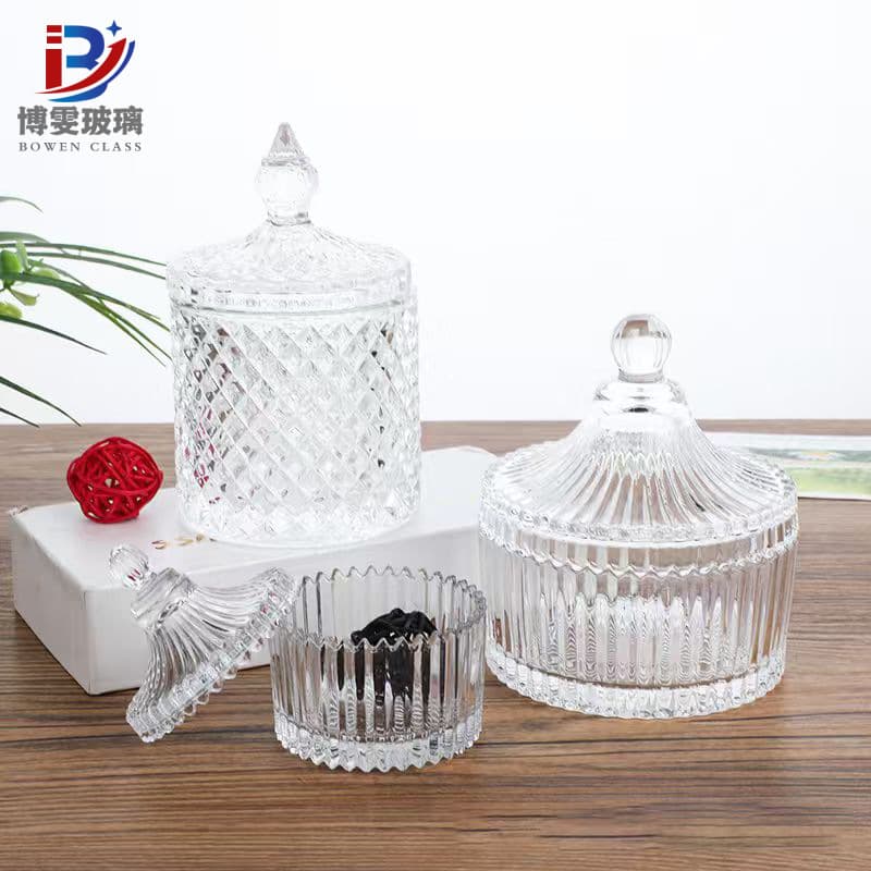 Wholesale transparent glass candle cup, large yurt aromatherapy empty bottle with lid, candlestick cup, small container, refillable bottle