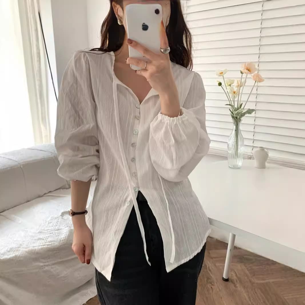 Korean chic early autumn lace-up design niche long-sleeved sunscreen shirt with shell buttons super nice and beautiful shirt