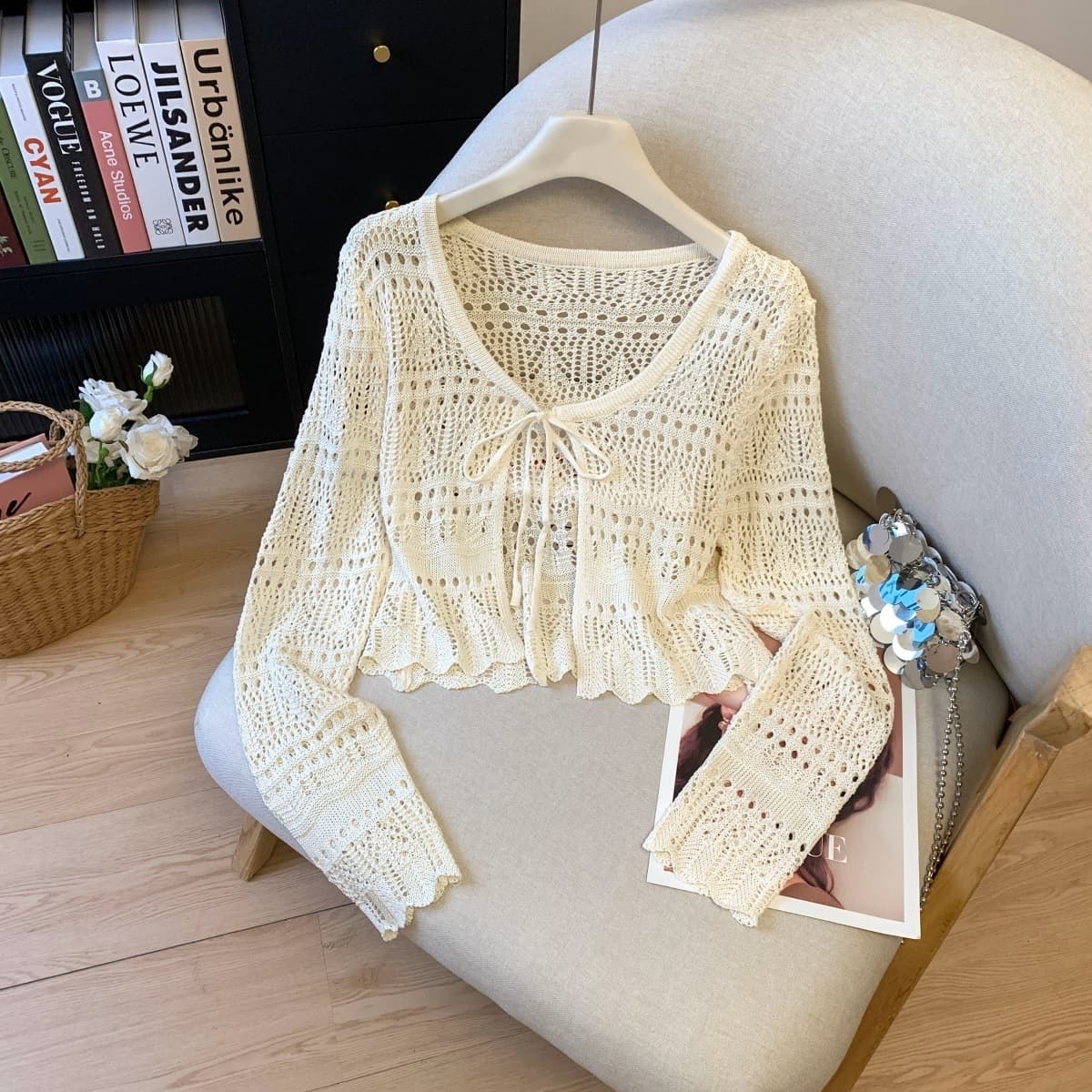 Summer Thin Short-Sleeved V-Neck Jacket, Ice Silk Knitted Hollow-Out Sun Protection Cardigan for Women to Pair with Skirts