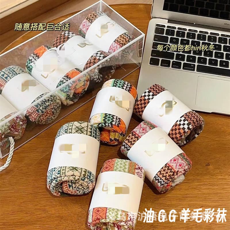 Oil GG Wool Colorful Socks Warm Ug Pattern High Tube Floor Socks Snow Socks Gift Box Wool Socks Drop Shipping