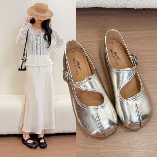 French Retro Silver Mary Jane Shoes Women 2026 New Flat One-Strap Round Toe Soft Sole Commute Flats for Dresses