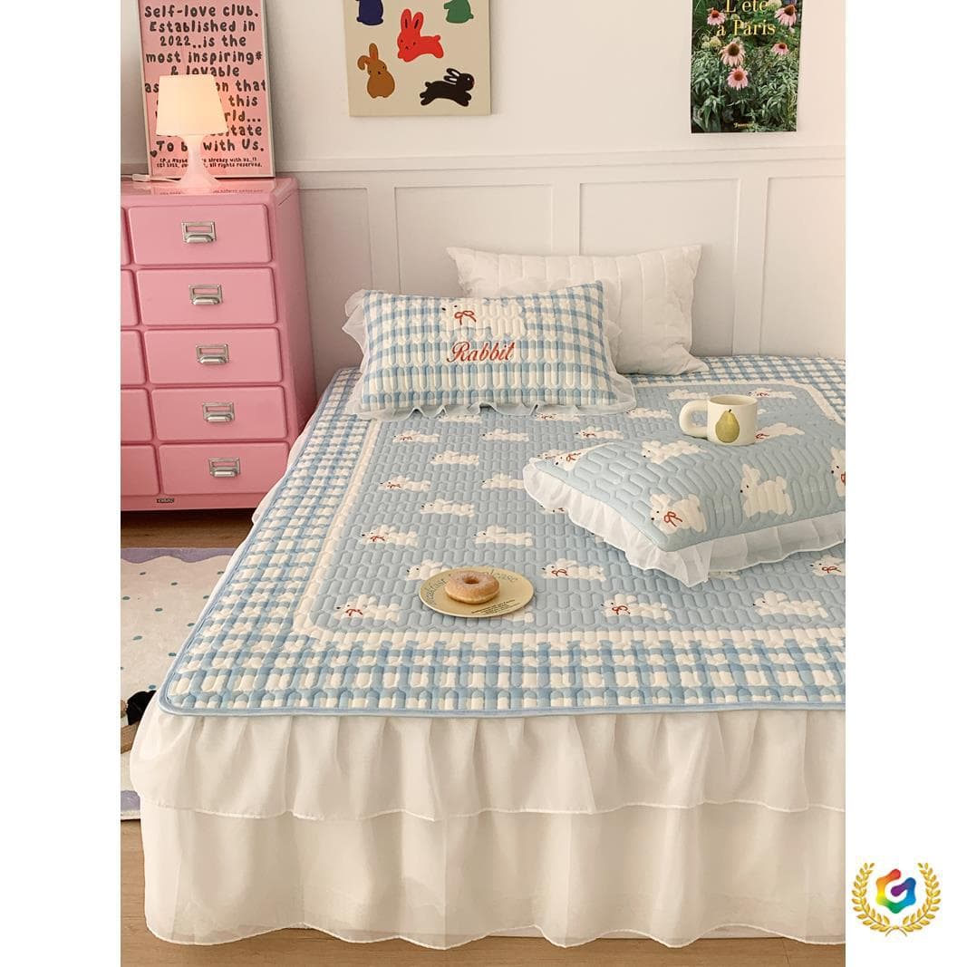 ➺ Bed Sheet Style Cool Feel Silk Latex Cooling Mat 1.5m/1.8m Three-Piece Set, Fairy Elegant Gauze Air Conditioning Soft Mat Ice Silk Mat 1.2m