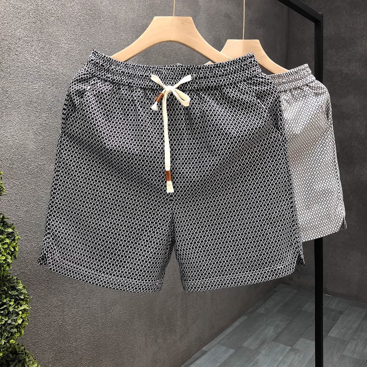 Popular Plaid Casual Shorts for Men Summer 2025 New Style Men's Sports Beach Shorts